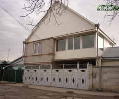 Продам дом пл.260 кв.м., 6 сот., Пятигорск, ул. Речная